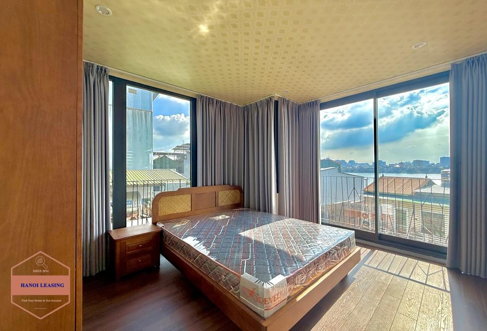Lake view 2 bedrooms apartment for rent in alley 50 Dang Thai Mai st, Tay Ho Lake view 2 bedrooms apartment for rent in alley 50 Dang Thai Mai st, Tay Ho