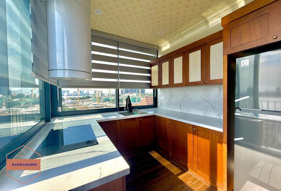 Lake view 2 bedrooms apartment for rent in alley 50 Dang Thai Mai st, Tay Ho Lake view 2 bedrooms apartment for rent in alley 50 Dang Thai Mai st, Tay Ho