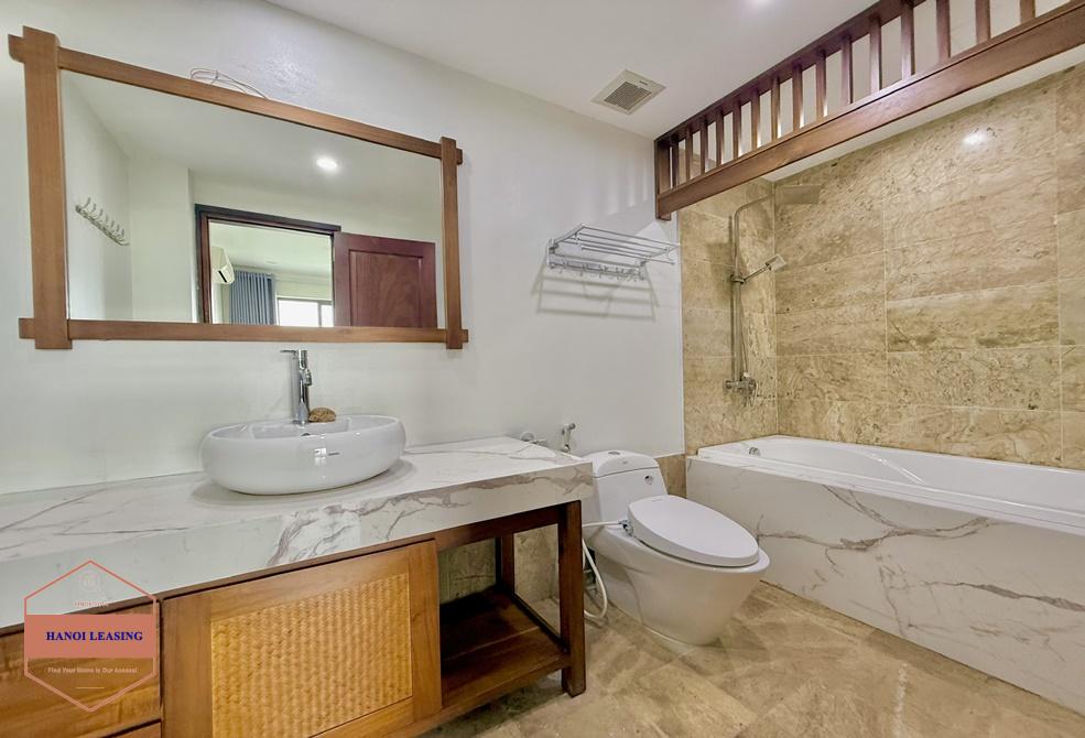 Lake view 2 bedrooms apartment for rent in alley 50 Dang Thai Mai st, Tay Ho Lake view 2 bedrooms apartment for rent in alley 50 Dang Thai Mai st, Tay Ho