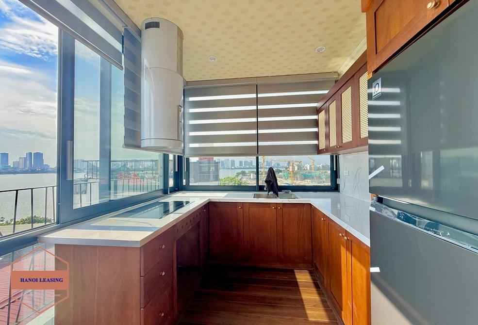 Lake view 2 bedrooms apartment for rent in alley 50 Dang Thai Mai st, Tay Ho Lake view 2 bedrooms apartment for rent in alley 50 Dang Thai Mai st, Tay Ho