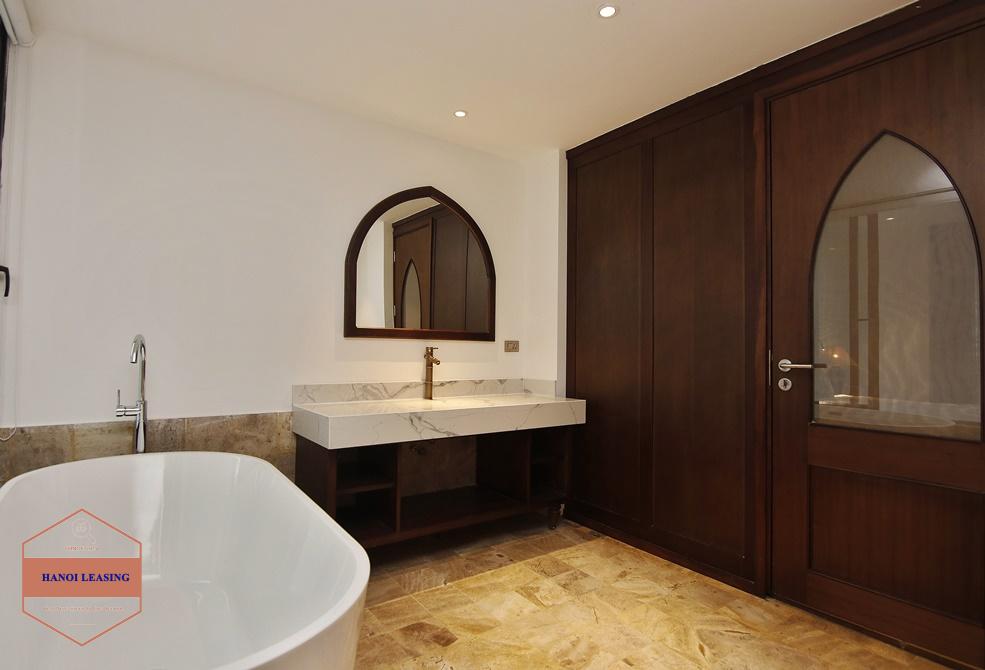 High quality 04 bedrooms apartment for rent in Hoan Kiem area, Ha Noi High quality 04 bedrooms apartment for rent in Hoan Kiem area, Ha Noi