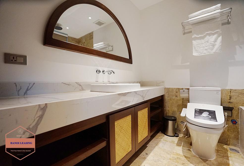 High quality 04 bedrooms apartment for rent in Hoan Kiem area, Ha Noi High quality 04 bedrooms apartment for rent in Hoan Kiem area, Ha Noi