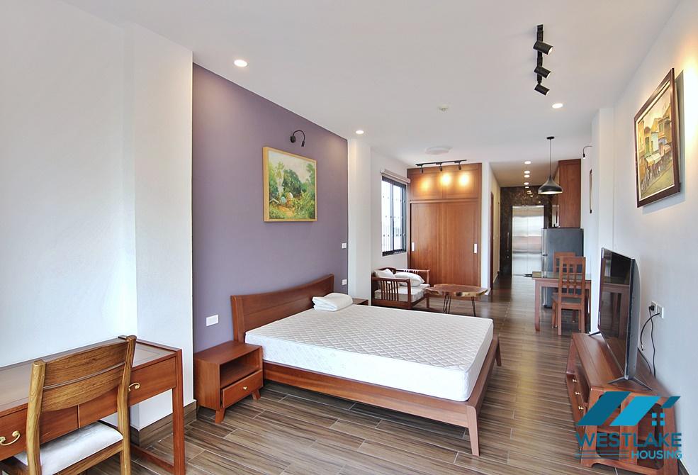 Newly and bright studio for rent in Trinh cong son, Tay ho, Ha noi