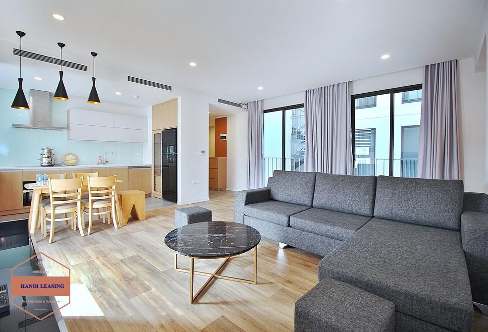 A newly 4 bedrooms apartment for rent beautyful in Tay Ho street 