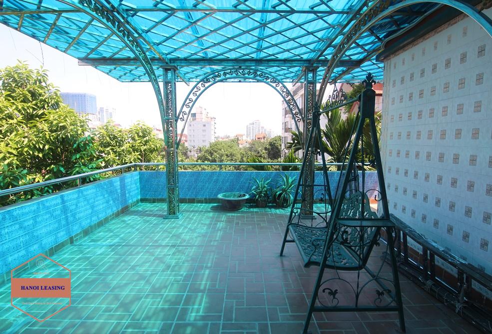 Nice 02 bedrooms apartment for rent in To Ngoc Van st