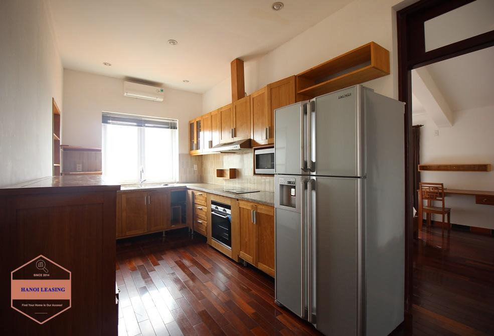 Tay Ho lovely penthouse for rent with lots of windows and natural light