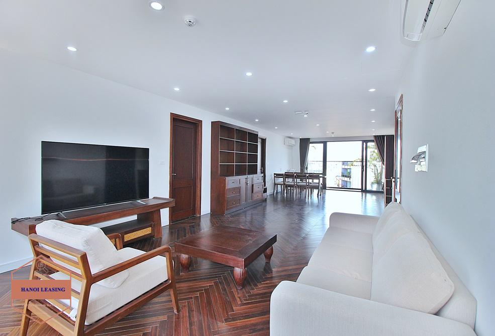High-end 3 beds apartment for rent in Tay Ho st, Tay Ho area