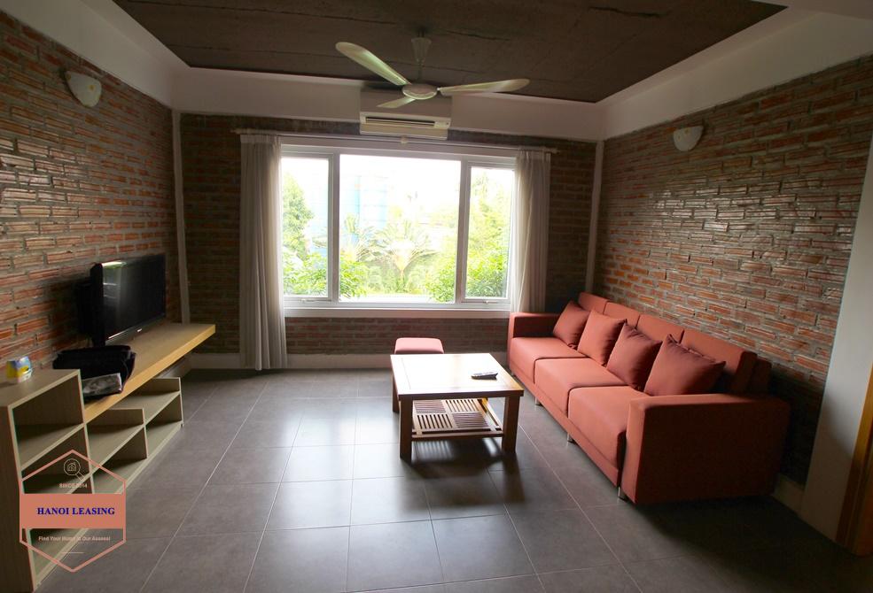 Quiet apartment for rent in Tay Ho st, Ha Noi