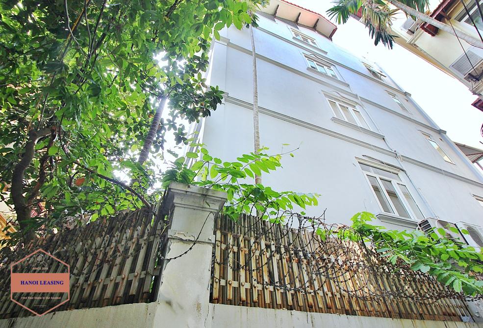 High quality house with 4 bedrooms and swimming pool for rent in Tay Ho, Hanoi, Vietnam