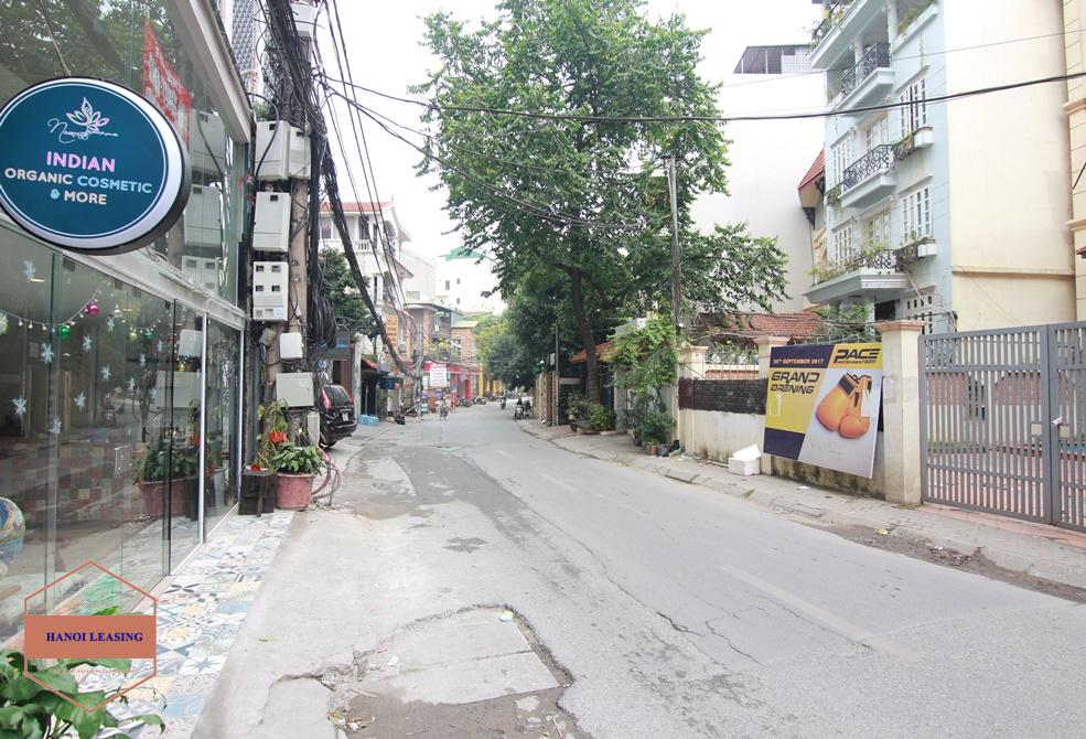 Office for rent on To Ngoc Van street, Tay Ho, Hanoi
