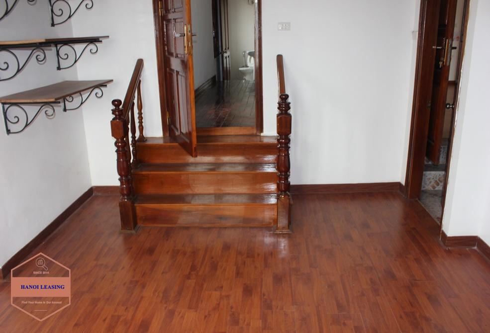 House with lake view balcony and patio for rent in Tay Ho
