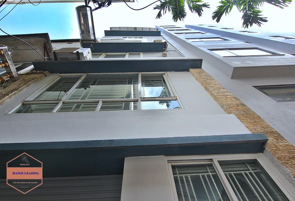 An affordable 3 bedrooms house for rent in Tay Ho area