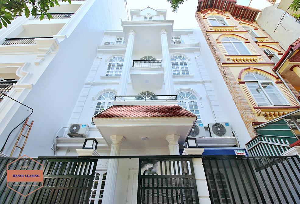Unfurnished 5 beds house for rent in To Ngoc Van, Hanoi