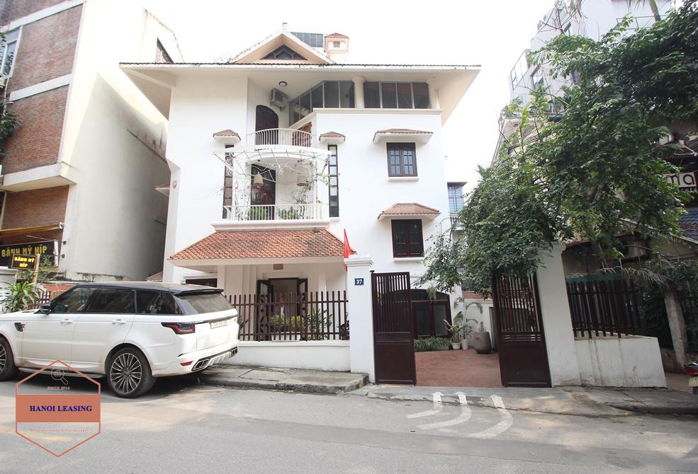 Spacious and furnished house for rent in Tay Ho, Hanoi