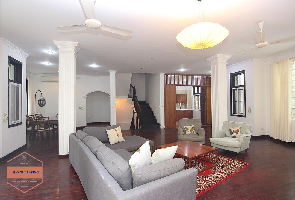 Beautiful house with 5 bedrooms for rent in the center of Westlake Tay Ho, Hanoi, Vietnam