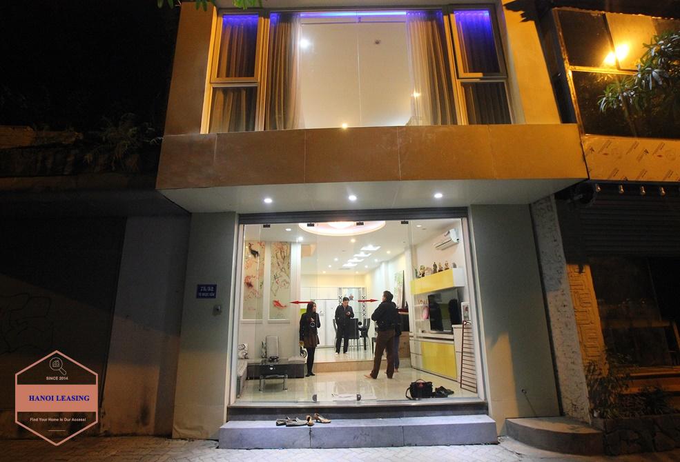 Nice small house on lakeside for rent in To Ngoc Van street, Tay Ho district, Hanoi