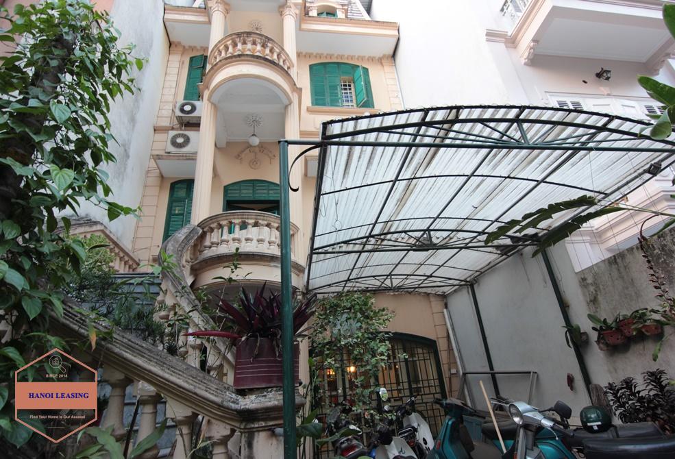 House rental with yards and garden in the heart of Tay Ho