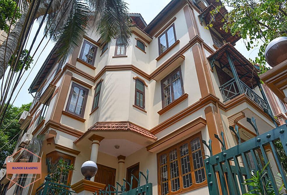 Spacious garden house with swimming pool for rent in Xom Chua area, Tay Ho, Hanoi