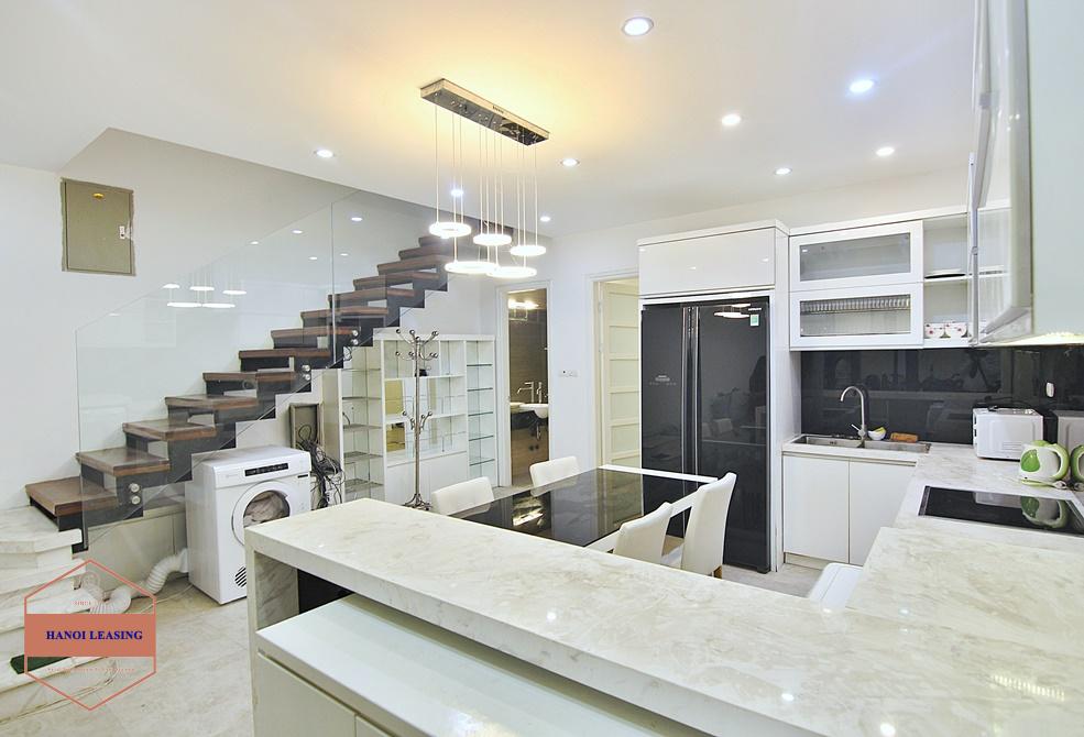 A duplex 3 bedrooms apartment for rent in Dang Thai Mai, Tay Ho