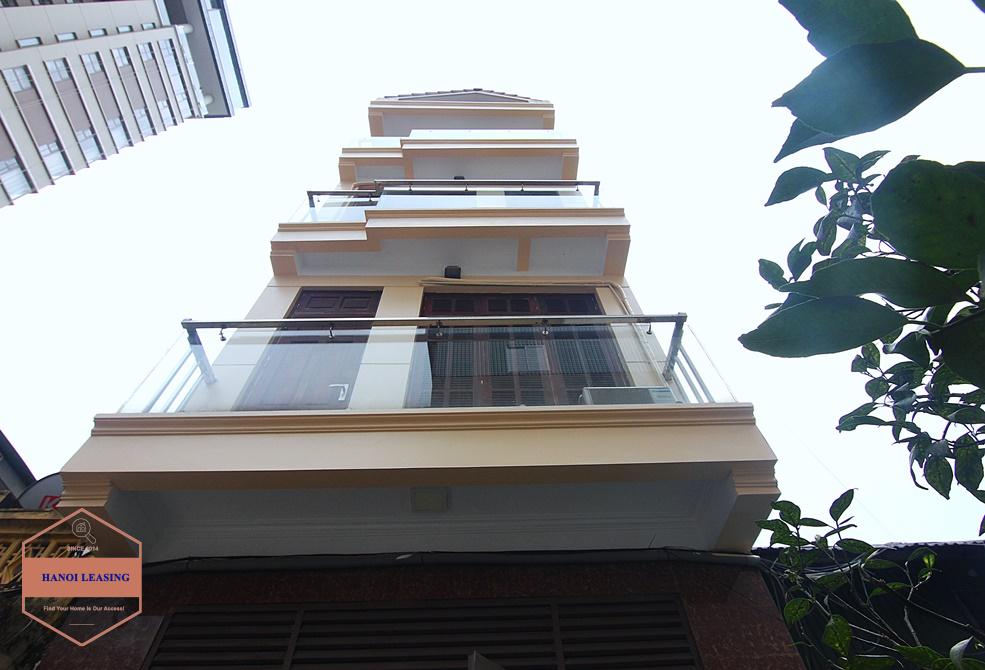 A four ensuite bedroom house in Dang Thai Mai street, Tay Ho, Hanoi