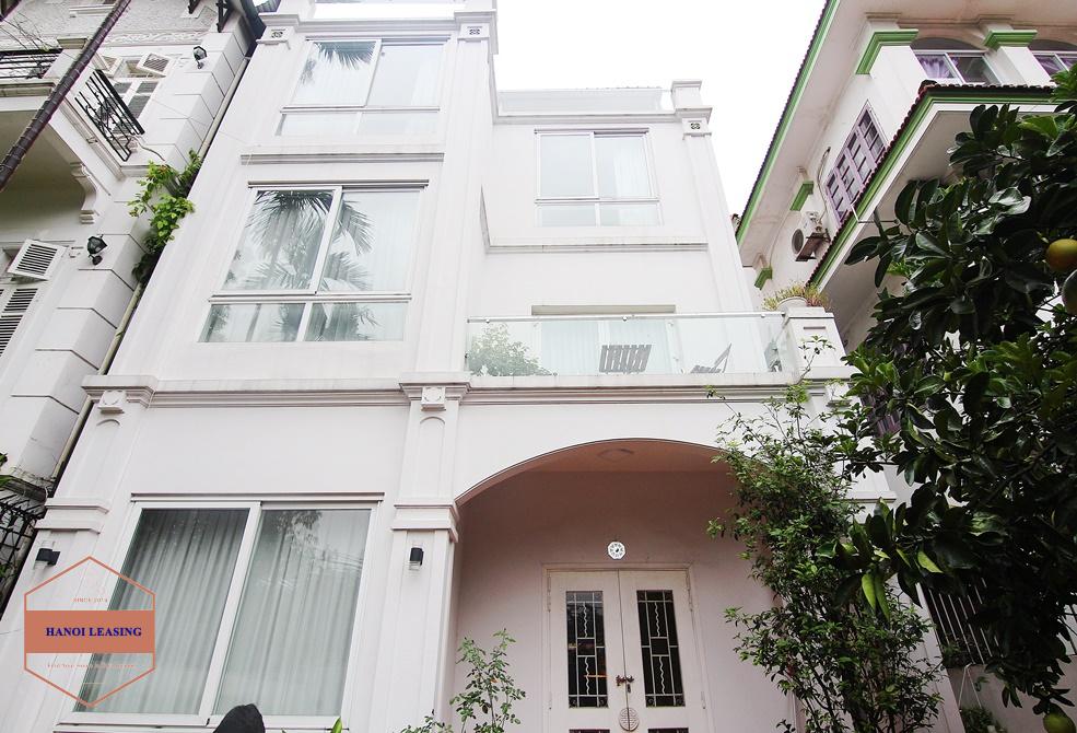 A nice design house for rent in Tay Ho area, Ha Noi city