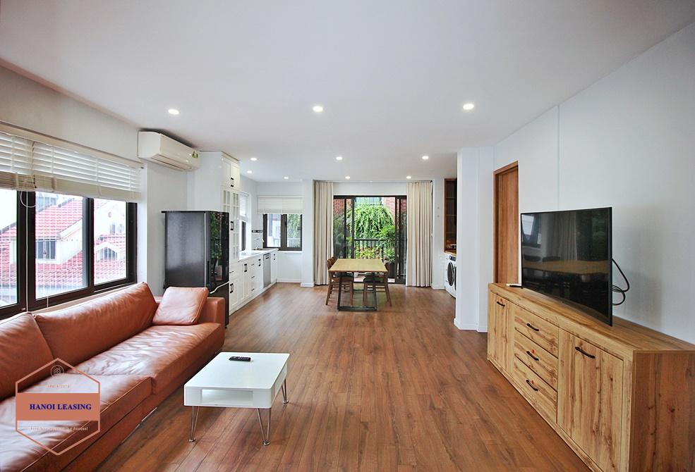 Spacious 2 bedrooms apartment for rent in Dang Thai Mai, Tay Ho