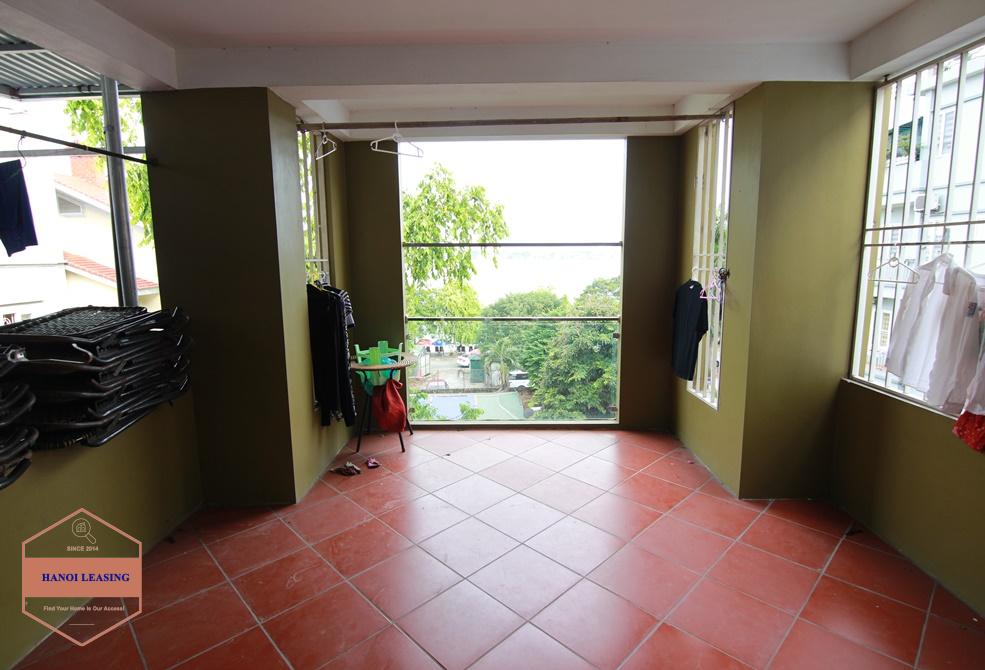 Very nice and quiet house for rent in Dang Thai Mai st