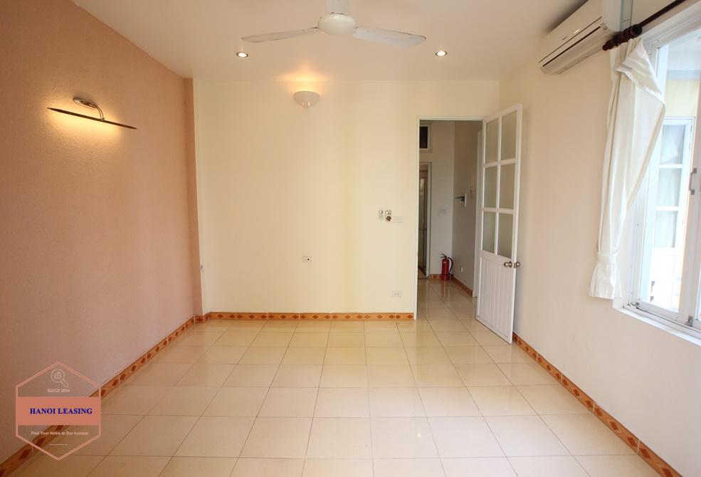 4- floor house with nice yard for rent in Tay Ho district 4- floor house with nice yard for rent in Tay Ho district