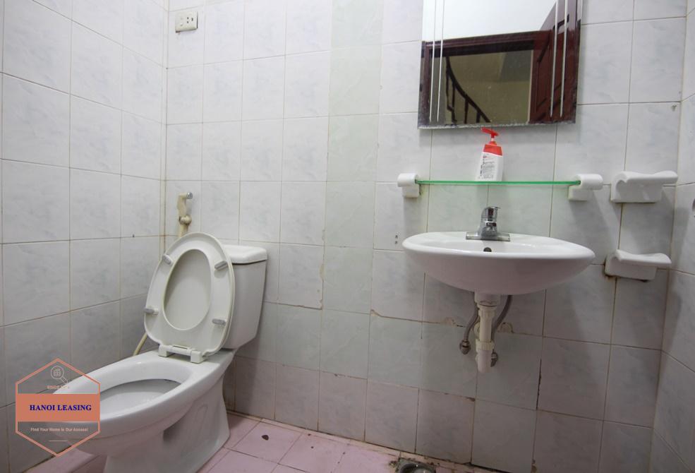 A house with lots of rooms for rent in Dang Thai Mai, Quang An, Tay Ho, Hanoi A house with lots of rooms for rent in Dang Thai Mai, Quang An, Tay Ho, Hanoi