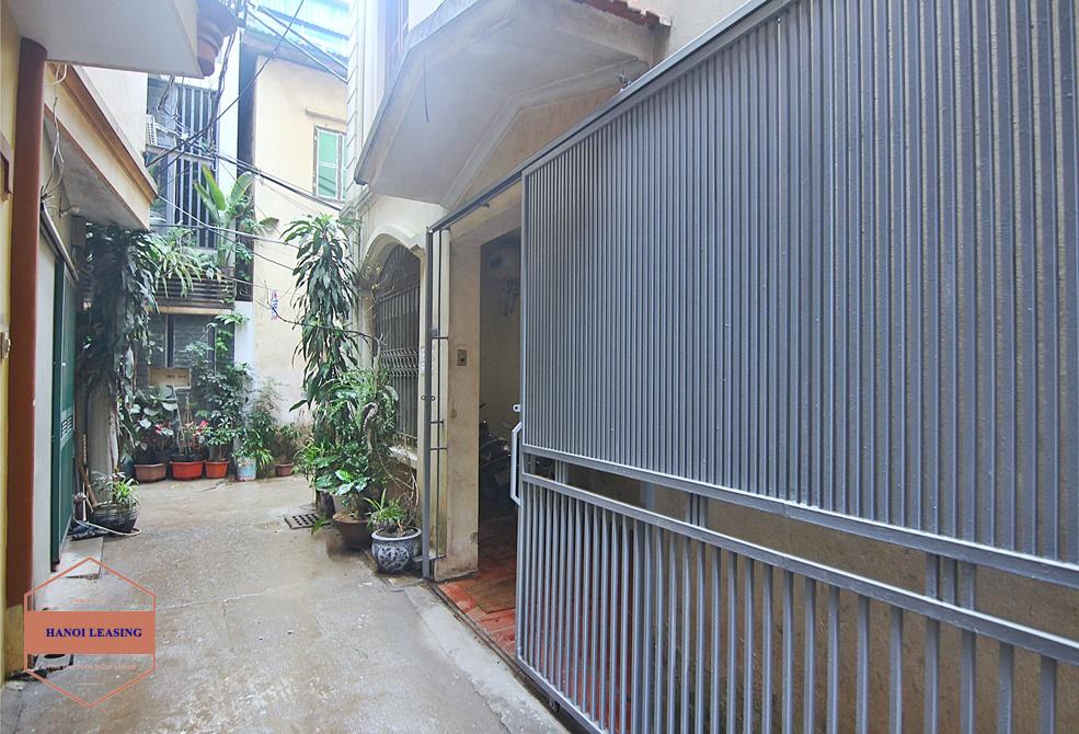 Three bedrooms house for lease in Dang Thai Mai area, Tay Ho, Hanoi Three bedrooms house for lease in Dang Thai Mai area, Tay Ho, Hanoi