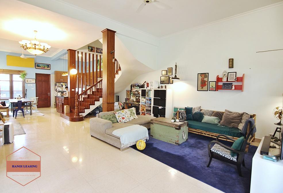 New and nice house with 3 bedrooms for rent in Tay Ho, Hanoi New and nice house with 3 bedrooms for rent in Tay Ho, Hanoi