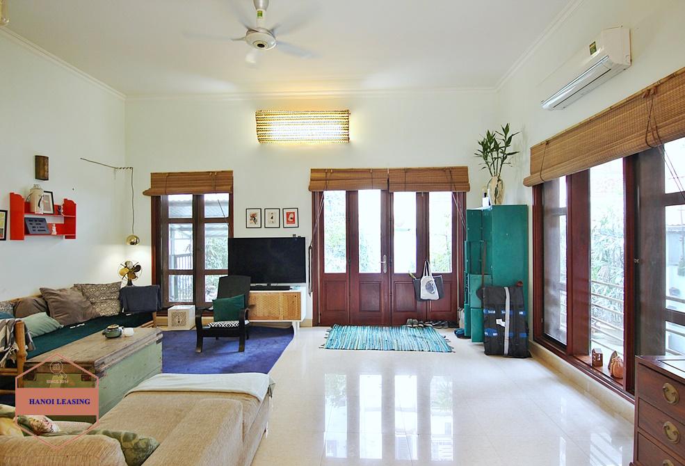New and nice house with 3 bedrooms for rent in Tay Ho, Hanoi New and nice house with 3 bedrooms for rent in Tay Ho, Hanoi