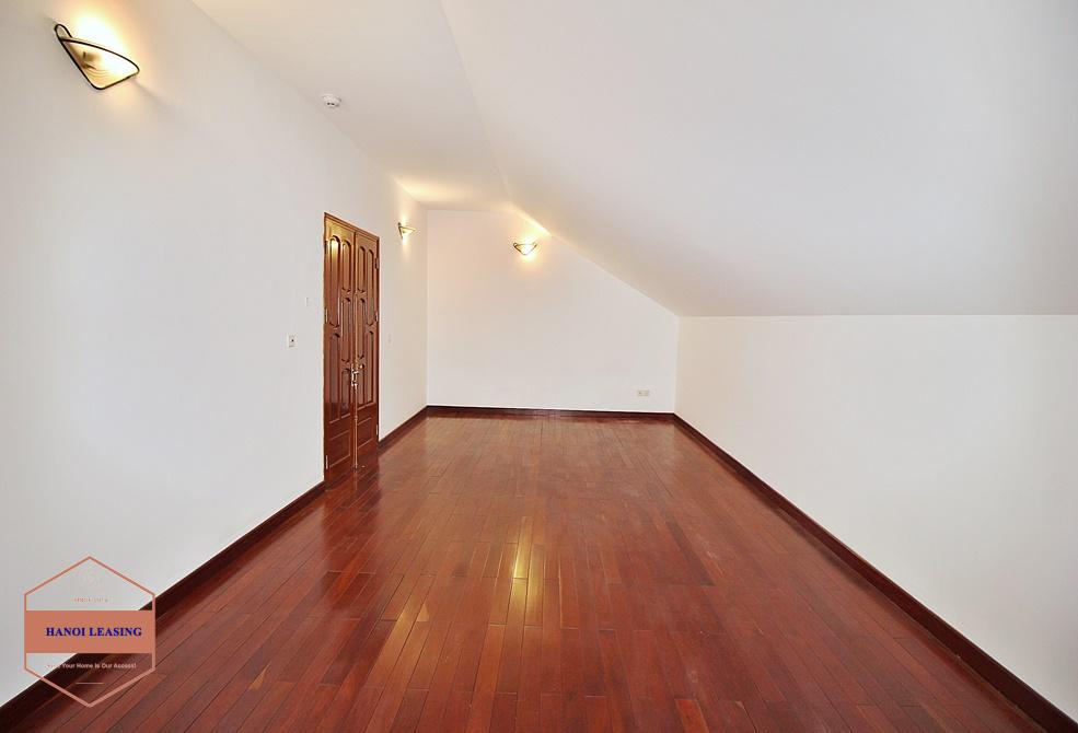 550 sqm garden and swimming pool villa for rent in Tay Ho 550 sqm garden and swimming pool villa for rent in Tay Ho