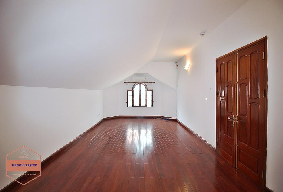 550 sqm garden and swimming pool villa for rent in Tay Ho 550 sqm garden and swimming pool villa for rent in Tay Ho