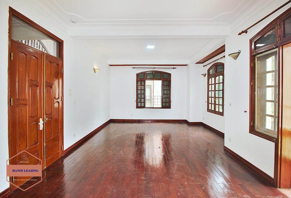 550 sqm garden and swimming pool villa for rent in Tay Ho 550 sqm garden and swimming pool villa for rent in Tay Ho