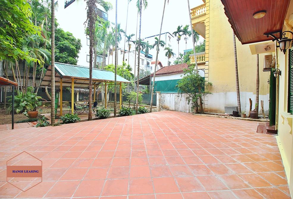 550 sqm garden and swimming pool villa for rent in Tay Ho 550 sqm garden and swimming pool villa for rent in Tay Ho