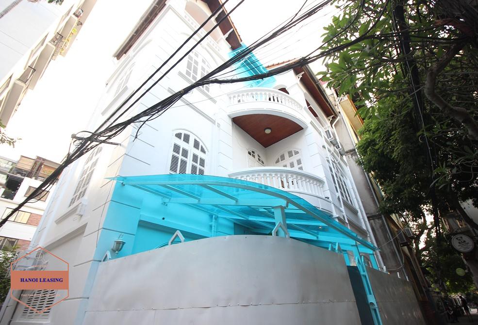 Beautiful house for rent on Dang Thai Mai, Tay Ho, Hanoi