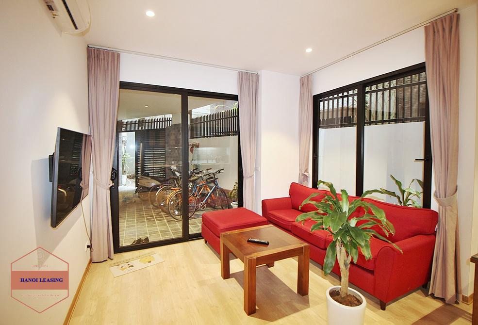 Cheap 1 bedroom apartment for rent in Dang Thai Mai st, Tay Ho