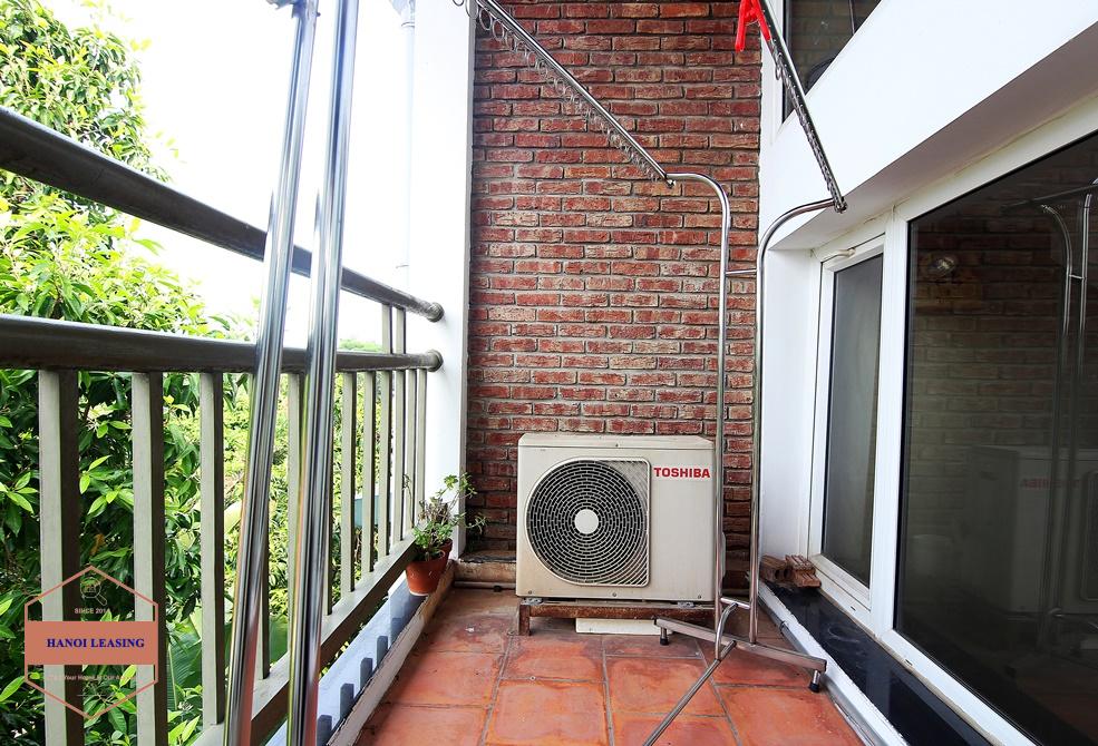 02 bedroom apartment in a quiet alley on Dang Thai Mai street, Tay Ho district, Hanoi 02 bedroom apartment in a quiet alley on Dang Thai Mai street, Tay Ho district, Hanoi