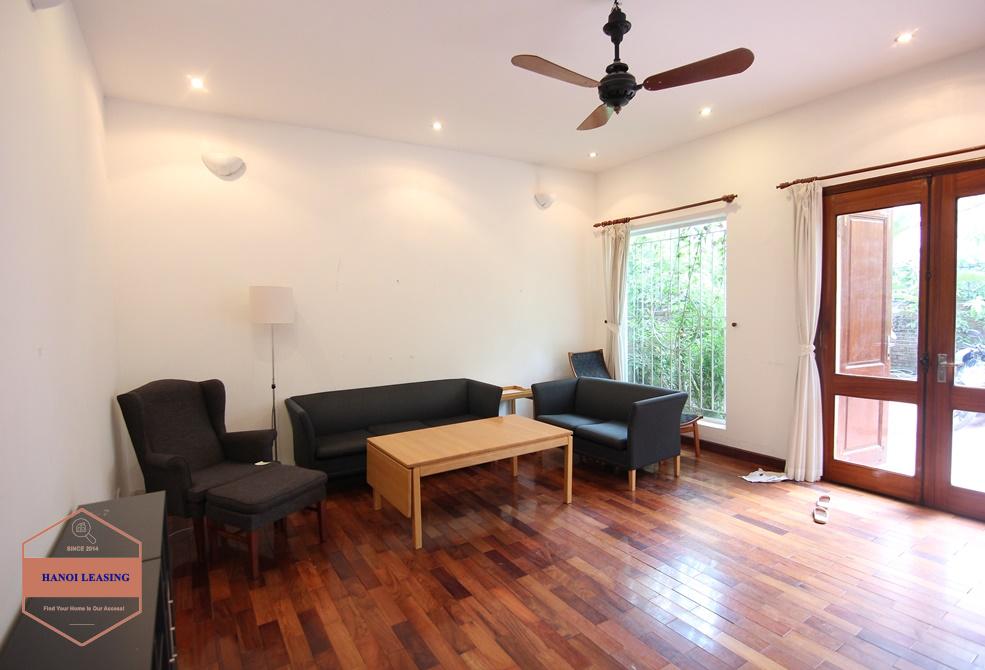 Beautiful house with large yard for rent on Dang Thai Mai, Tay Ho, Hanoi Beautiful house with large yard for rent on Dang Thai Mai, Tay Ho, Hanoi