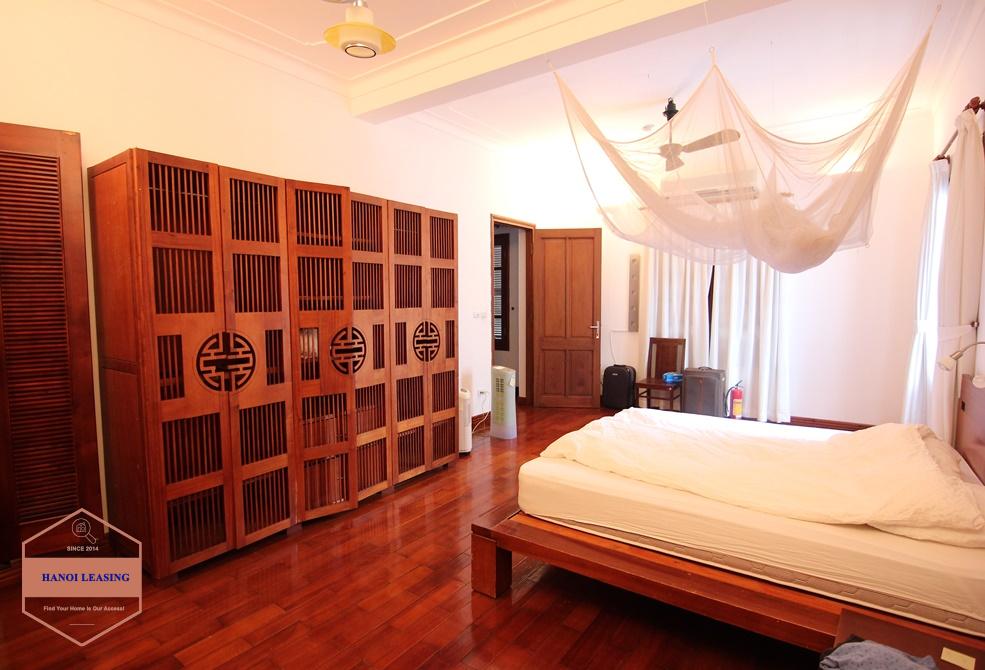 Beautiful house with large yard for rent on Dang Thai Mai, Tay Ho, Hanoi Beautiful house with large yard for rent on Dang Thai Mai, Tay Ho, Hanoi