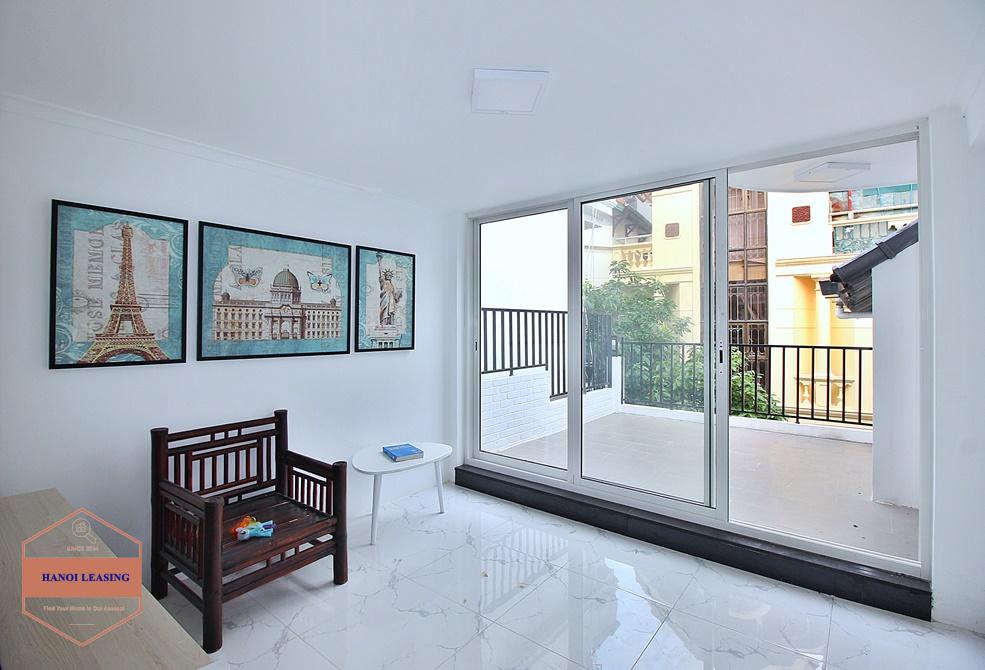 Four bedrooms house avaible for lease in Tay Ho district, Hanoi Four bedrooms house avaible for lease in Tay Ho district, Hanoi