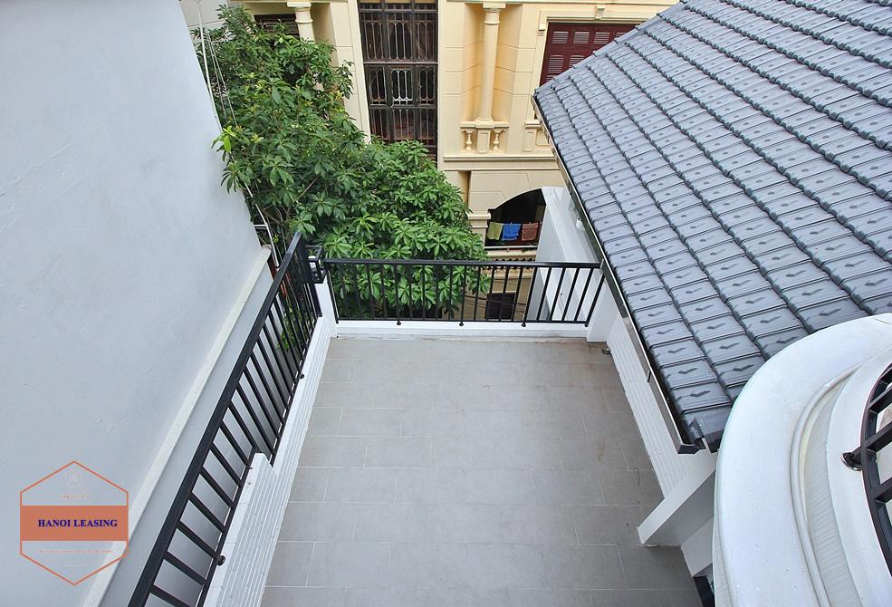 Four bedrooms house avaible for lease in Tay Ho district, Hanoi Four bedrooms house avaible for lease in Tay Ho district, Hanoi