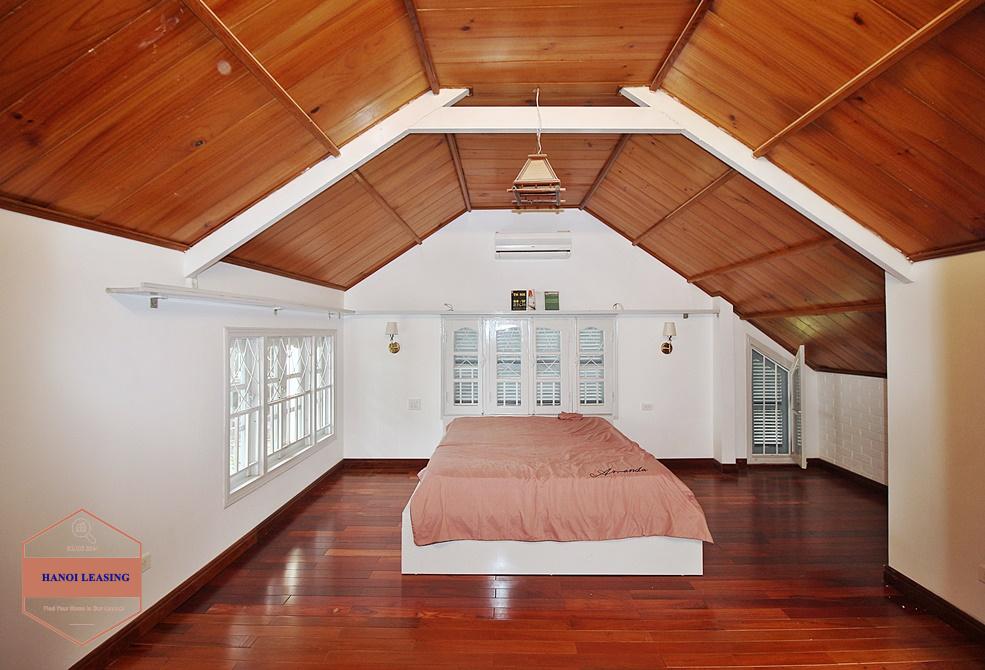 Four bedrooms house avaible for lease in Tay Ho district, Hanoi Four bedrooms house avaible for lease in Tay Ho district, Hanoi