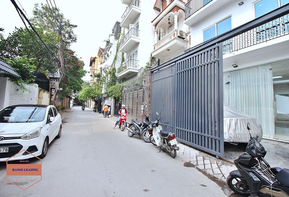 Brand new house for office, shops... in Dang Thai Mai, Tay Ho, Hanoi Brand new house for office, shops... in Dang Thai Mai, Tay Ho, Hanoi