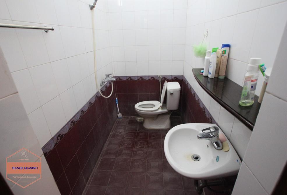 Nice house with big yard for lease in Dang Thai Mai st, Tay Ho, Hanoi Nice house with big yard for lease in Dang Thai Mai st, Tay Ho, Hanoi