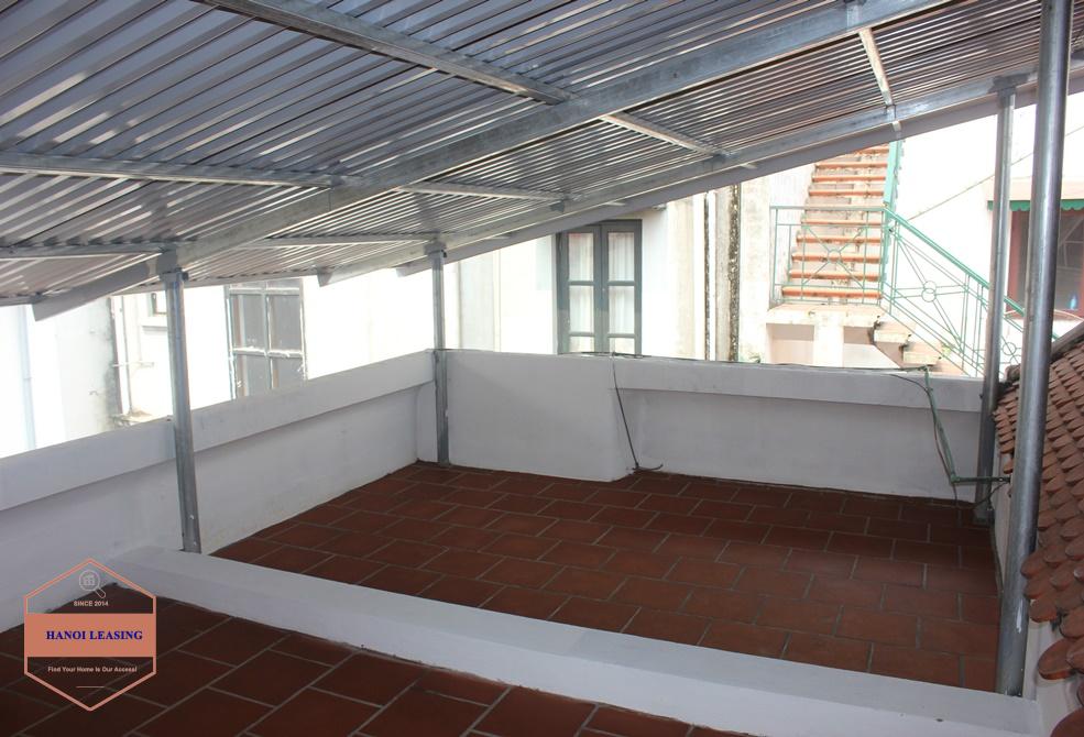 Bright renovated house wiwth 3 bedrooms and a huge garden for rent in Westlake Tay Ho, Hanoi Bright renovated house wiwth 3 bedrooms and a huge garden for rent in Westlake Tay Ho, Hanoi