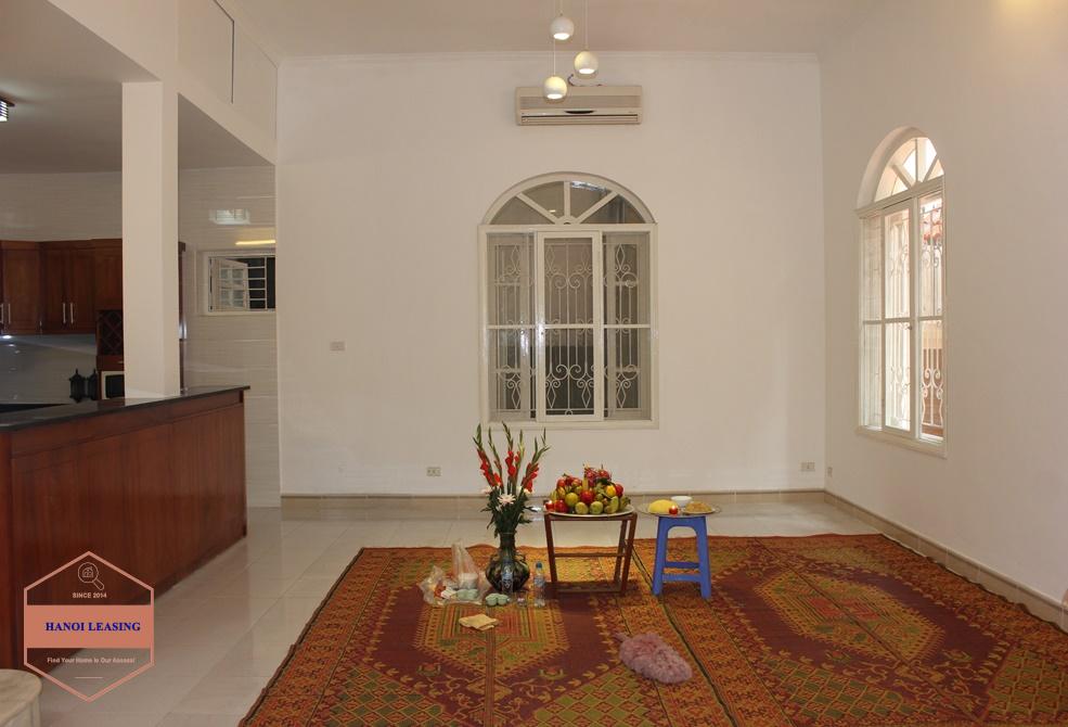 Bright renovated house wiwth 3 bedrooms and a huge garden for rent in Westlake Tay Ho, Hanoi Bright renovated house wiwth 3 bedrooms and a huge garden for rent in Westlake Tay Ho, Hanoi