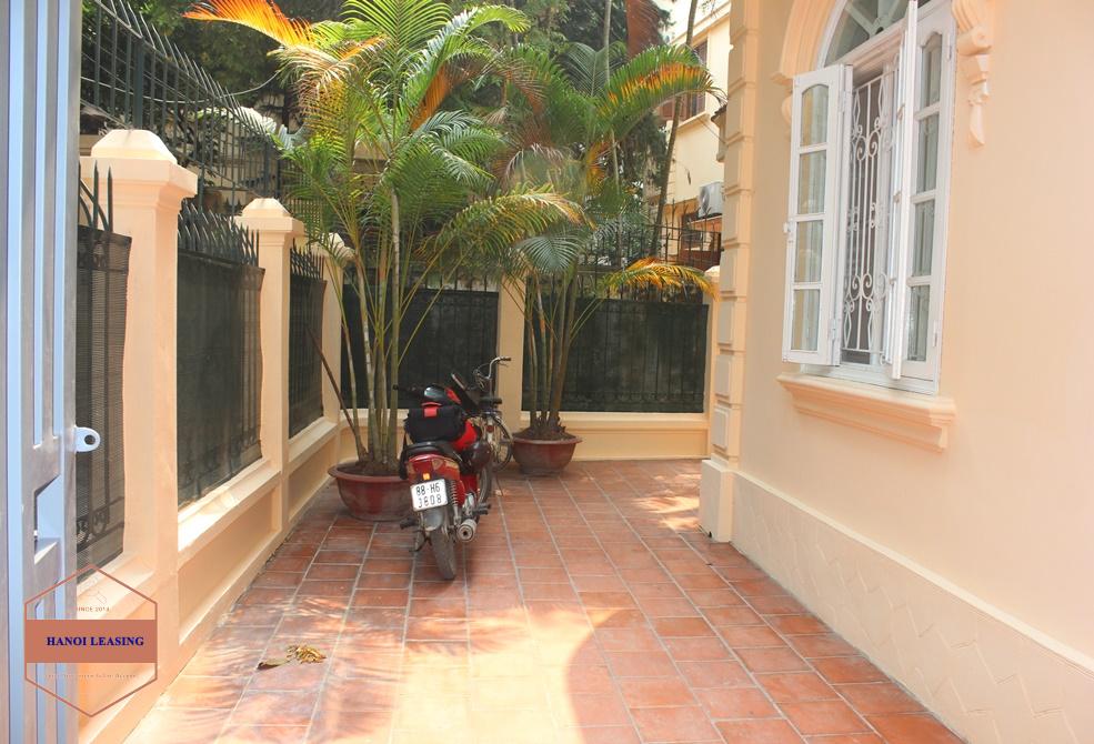Bright renovated house wiwth 3 bedrooms and a huge garden for rent in Westlake Tay Ho, Hanoi Bright renovated house wiwth 3 bedrooms and a huge garden for rent in Westlake Tay Ho, Hanoi