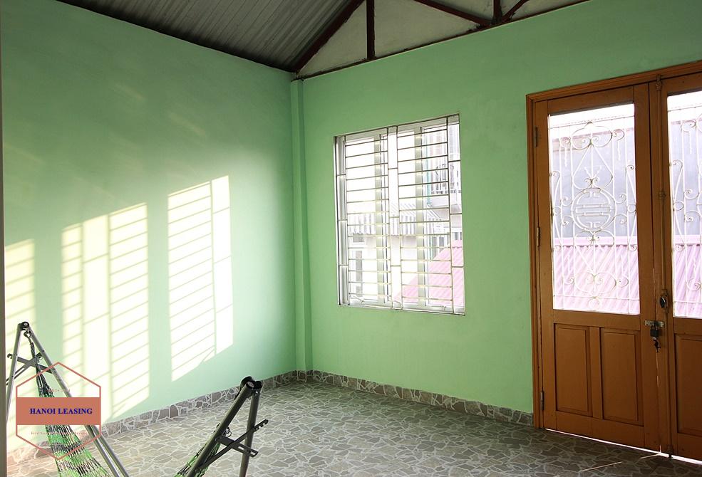 Spacious 4 bedrooms house for rent on Dang Thai Mai street, Tay Ho Spacious 4 bedrooms house for rent on Dang Thai Mai street, Tay Ho